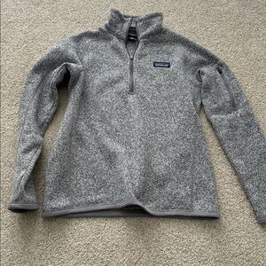 Patagonia Women Better Sweater Fleece Lined  Gray Jacket in Sz. S 1/4 Zip